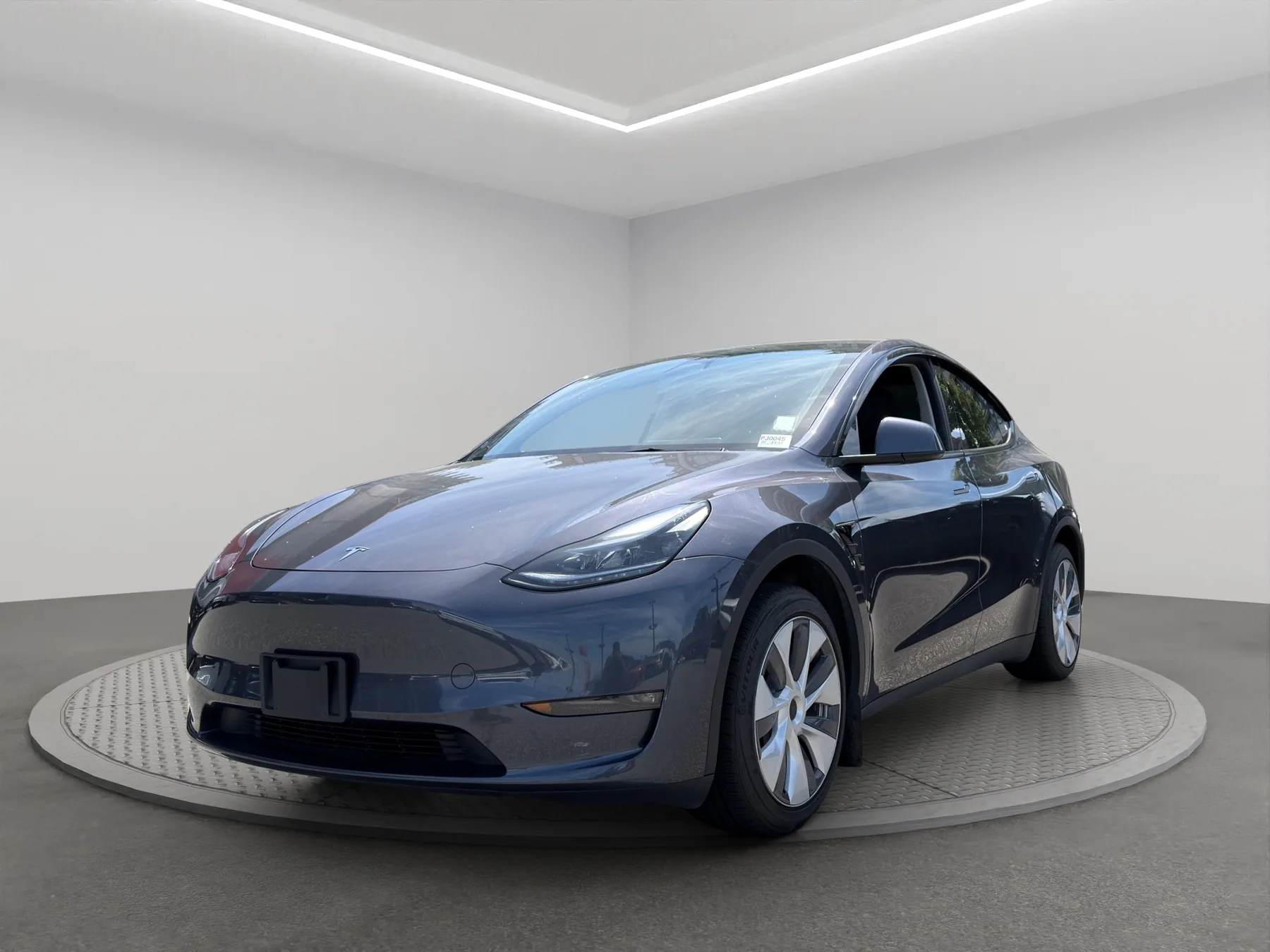 2023 Tesla Model Y Long Range AWD — photo 1