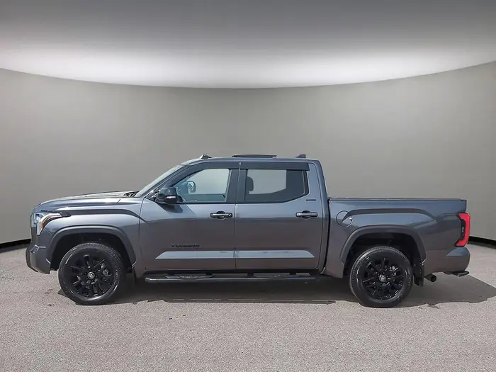 2025 Toyota Tundra 4x4 Crewmax Limited — photo 3