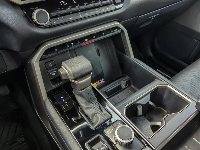 2025 Toyota Tundra 4x4 Crewmax Limited — photo 18