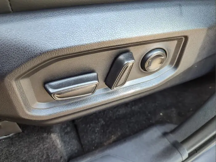 2025 Toyota Tundra 4x4 Crewmax Limited — photo 26