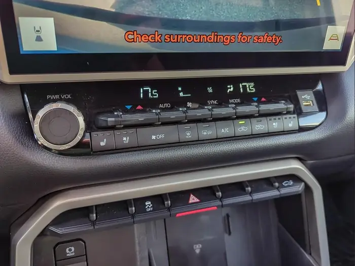 2025 Toyota Tundra 4x4 Crewmax Limited — photo 28