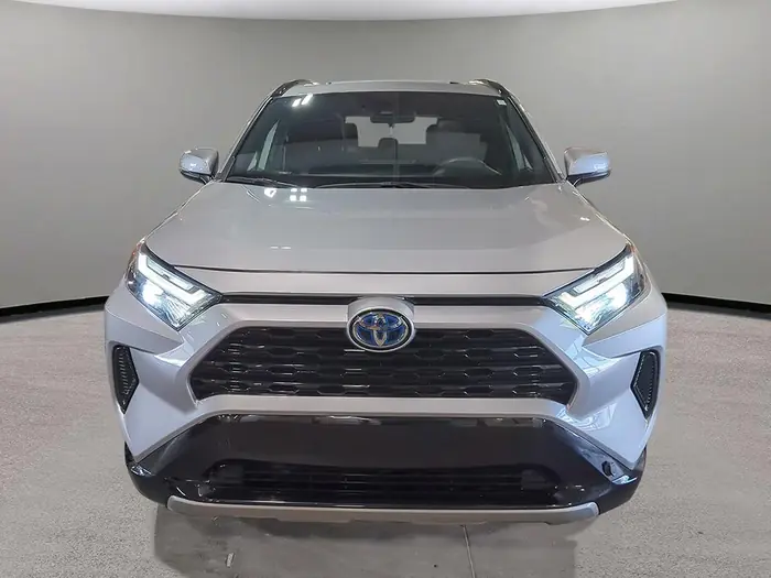 2023 Toyota RAV4 Hybrid SE AWD — photo 2