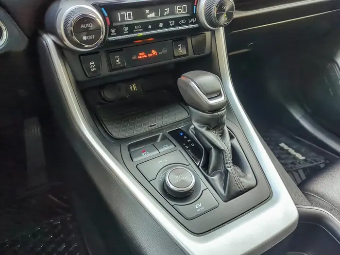 2023 Toyota RAV4 Hybrid SE AWD — photo 18