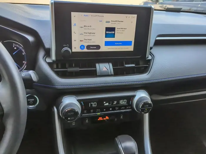 2023 Toyota RAV4 Hybrid SE AWD — photo 19