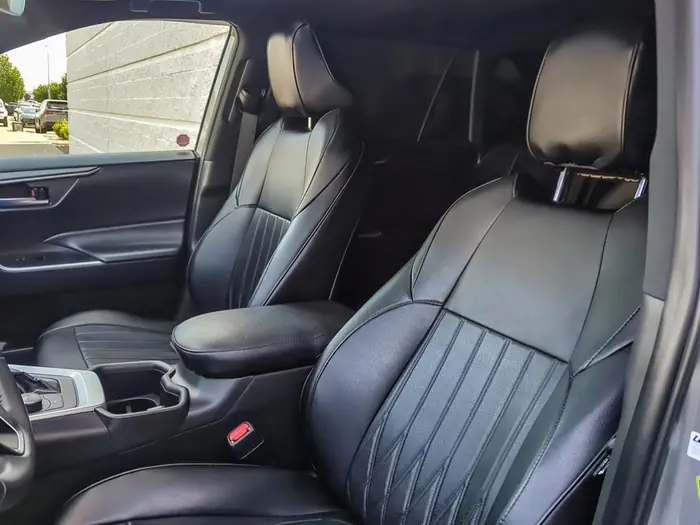 2023 Toyota RAV4 Hybrid SE AWD — photo 22