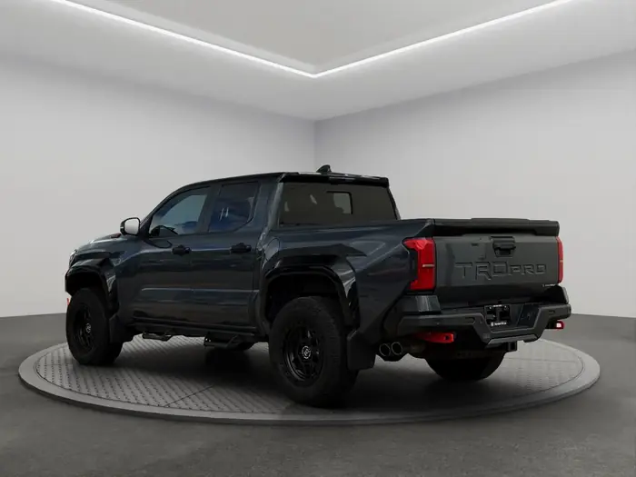 2024 Toyota Tacoma 4x4 Double Cab Auto SB Hybrid — photo 4