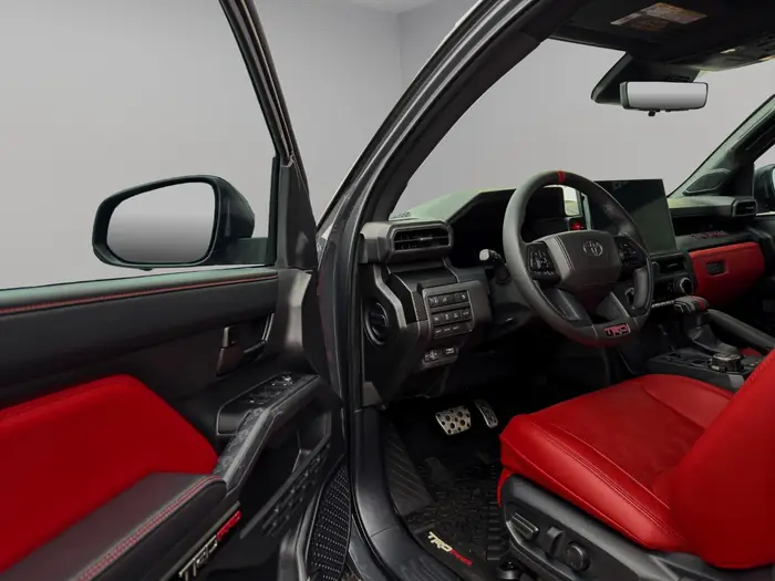 2024 Toyota Tacoma 4x4 Double Cab Auto SB Hybrid — photo 8