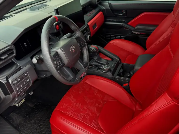 2024 Toyota Tacoma 4x4 Double Cab Auto SB Hybrid — photo 9