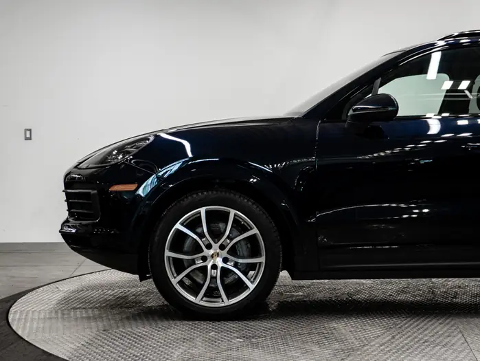 2023 Porsche Cayenne S AWD — photo 9