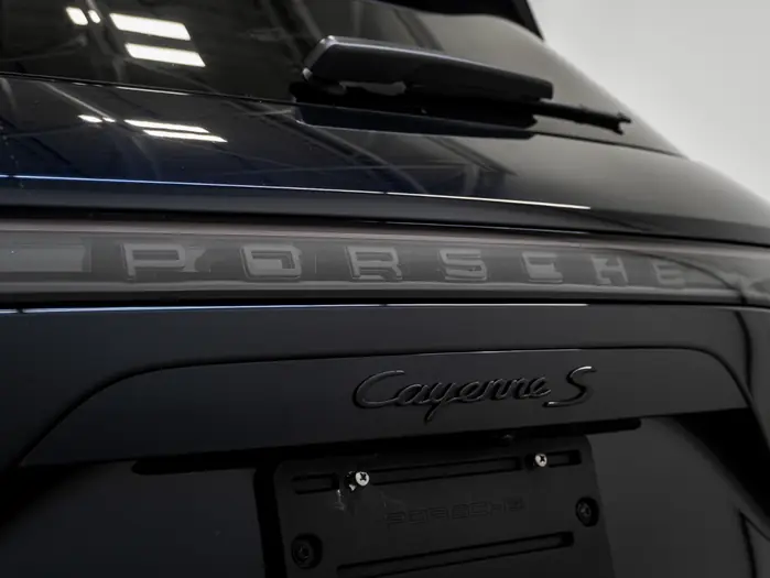 2023 Porsche Cayenne S AWD — photo 12
