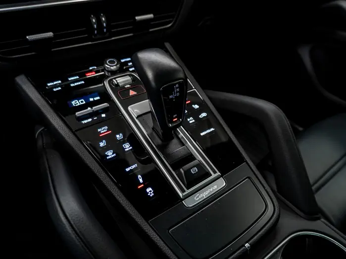 2023 Porsche Cayenne S AWD — photo 18