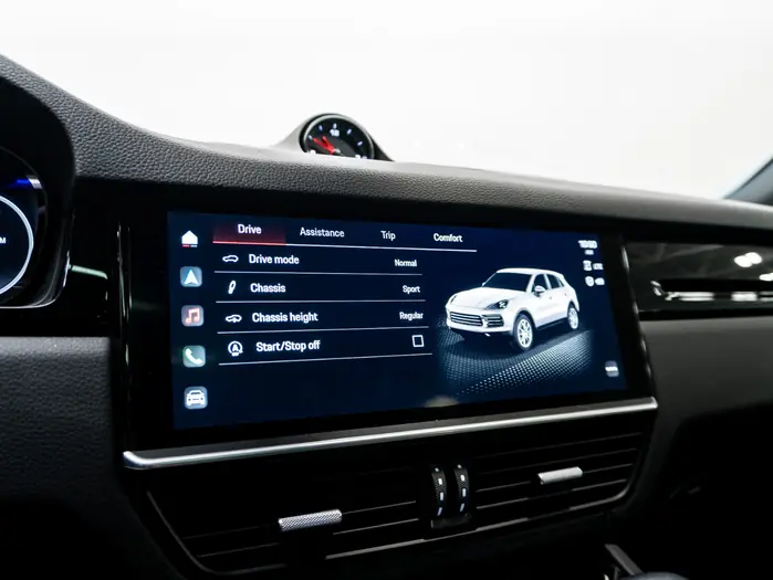 2023 Porsche Cayenne S AWD — photo 19