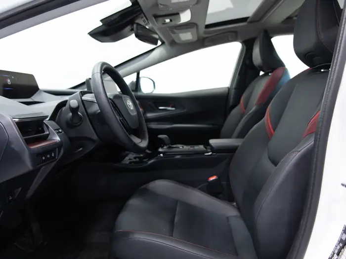 2025 Toyota Prius Plug-In Hybrid XSE Premium Auto — photo 15
