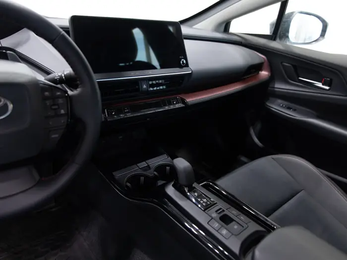 2025 Toyota Prius Plug-In Hybrid XSE Premium Auto — photo 27