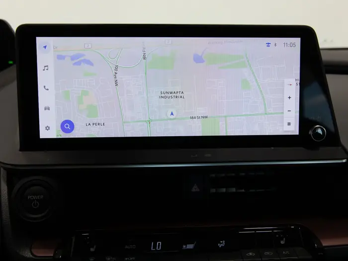 2025 Toyota Prius Plug-In Hybrid XSE Premium Auto — photo 29