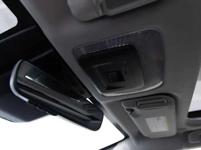 2025 Toyota Prius Plug-In Hybrid XSE Premium Auto — photo 34