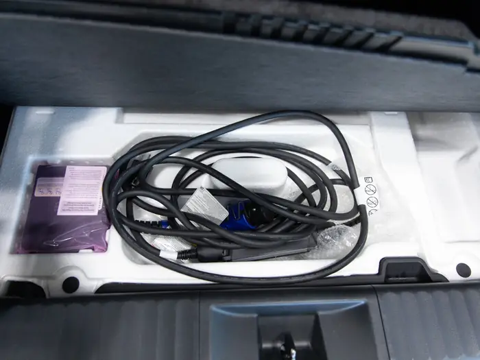 2025 Toyota Prius Plug-In Hybrid XSE Premium Auto — photo 37