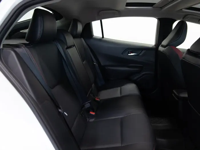2025 Toyota Prius Plug-In Hybrid XSE Premium Auto — photo 38