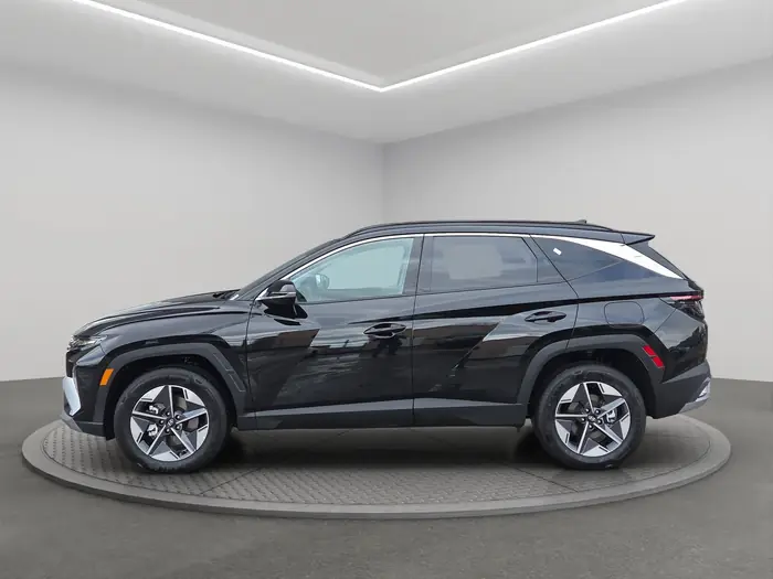 2025 Hyundai Tucson Preferred AWD w/Trend Pkg — photo 3