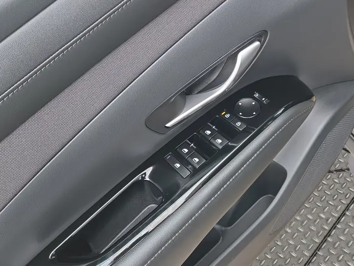 2025 Hyundai Tucson Preferred AWD w/Trend Pkg — photo 11