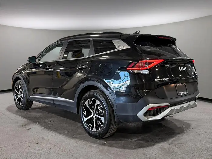 2024 Kia Sportage EX AWD — photo 4