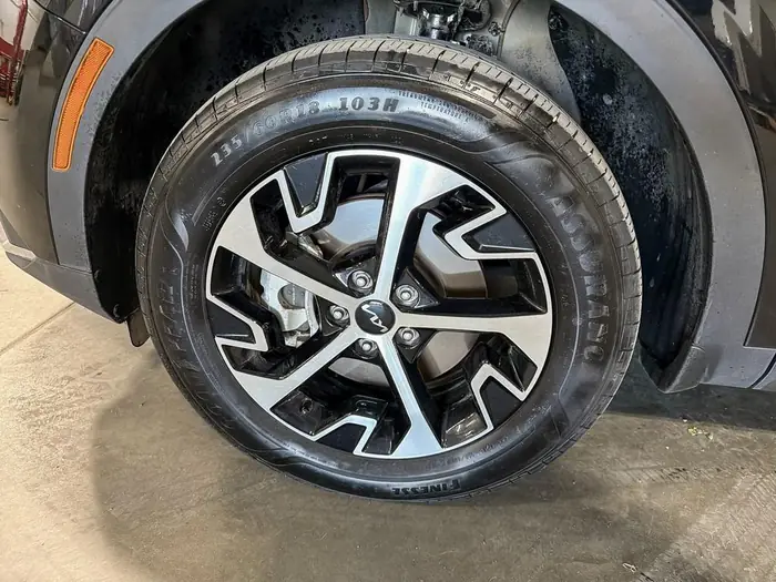 2024 Kia Sportage EX AWD — photo 6