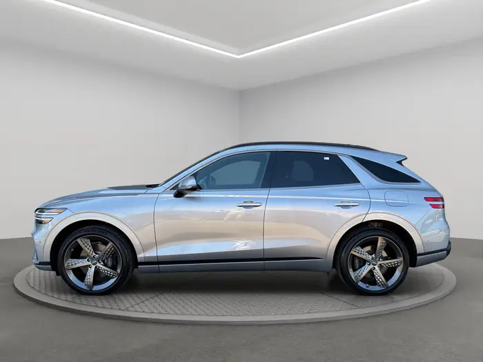 2024 Genesis GV70 3.5T Sport Plus w/LSD — photo 3