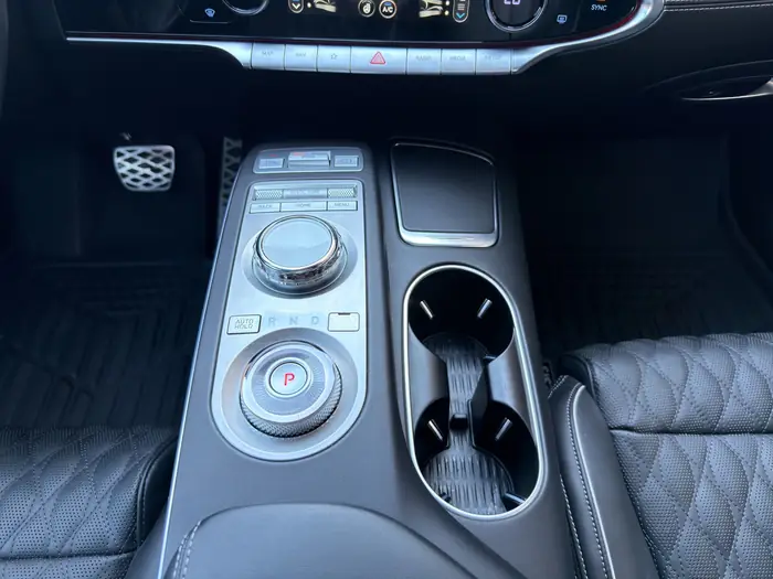 2024 Genesis GV70 3.5T Sport Plus w/LSD — photo 17