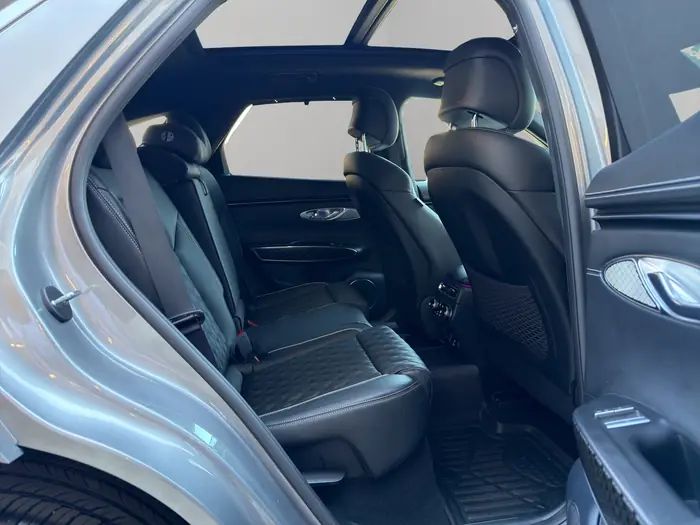 2024 Genesis GV70 3.5T Sport Plus w/LSD — photo 24