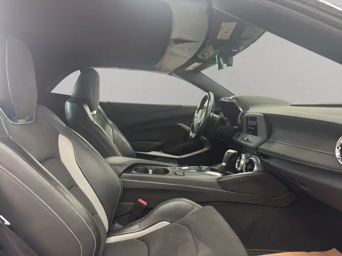 2023 Chevrolet Camaro 2dr Conv LT1 — photo 17