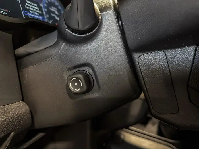 2025 Toyota Sienna Limited 7-Passenger AWD — photo 29