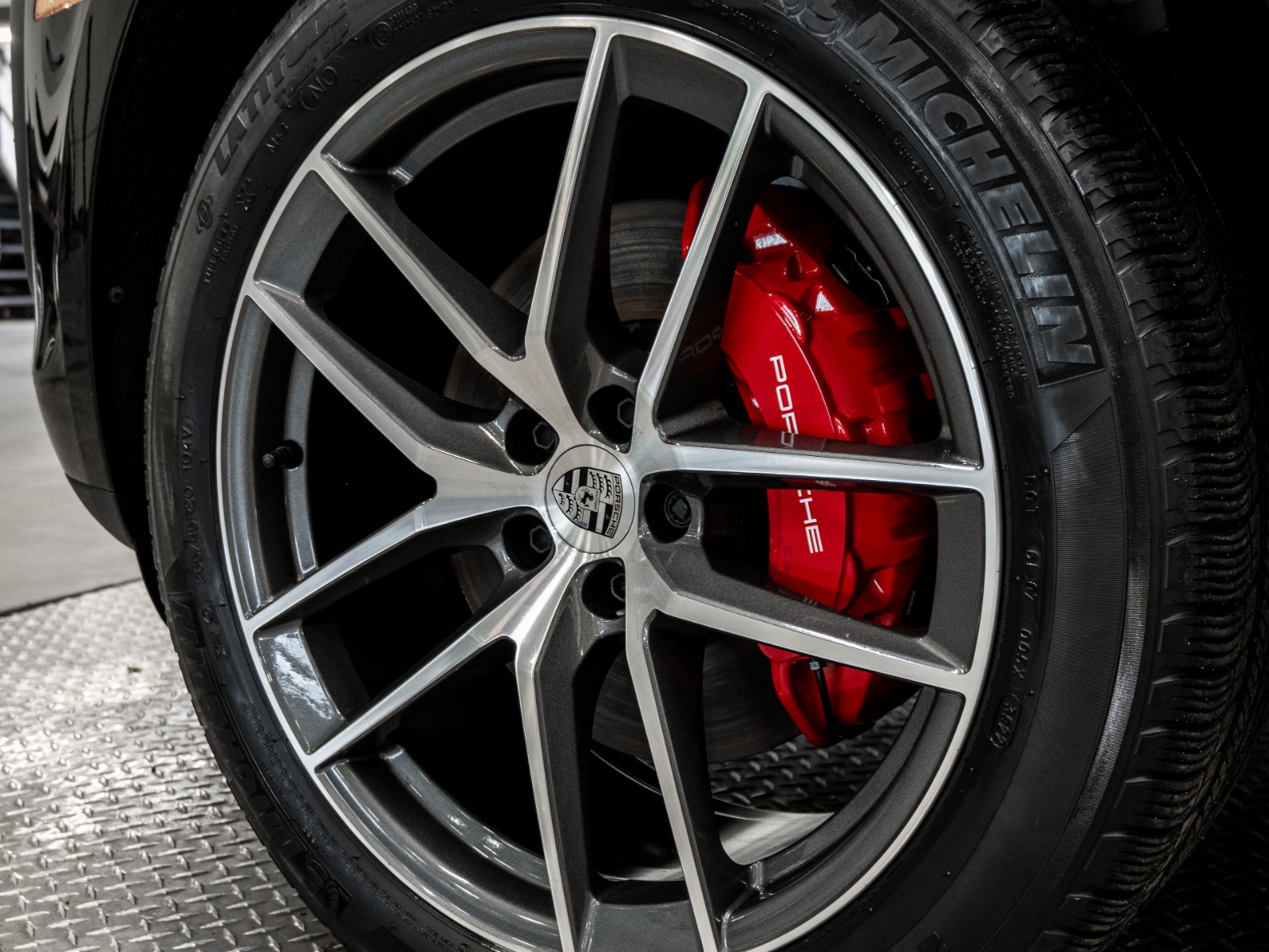 2023 Porsche Macan S AWD — photo 10