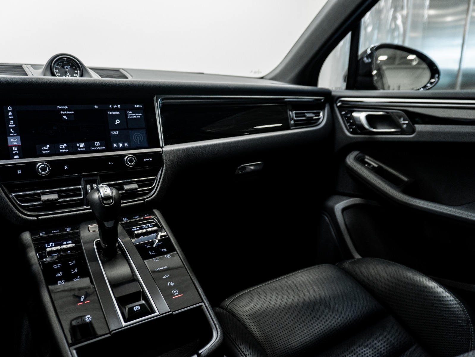 2023 Porsche Macan S AWD — photo 17