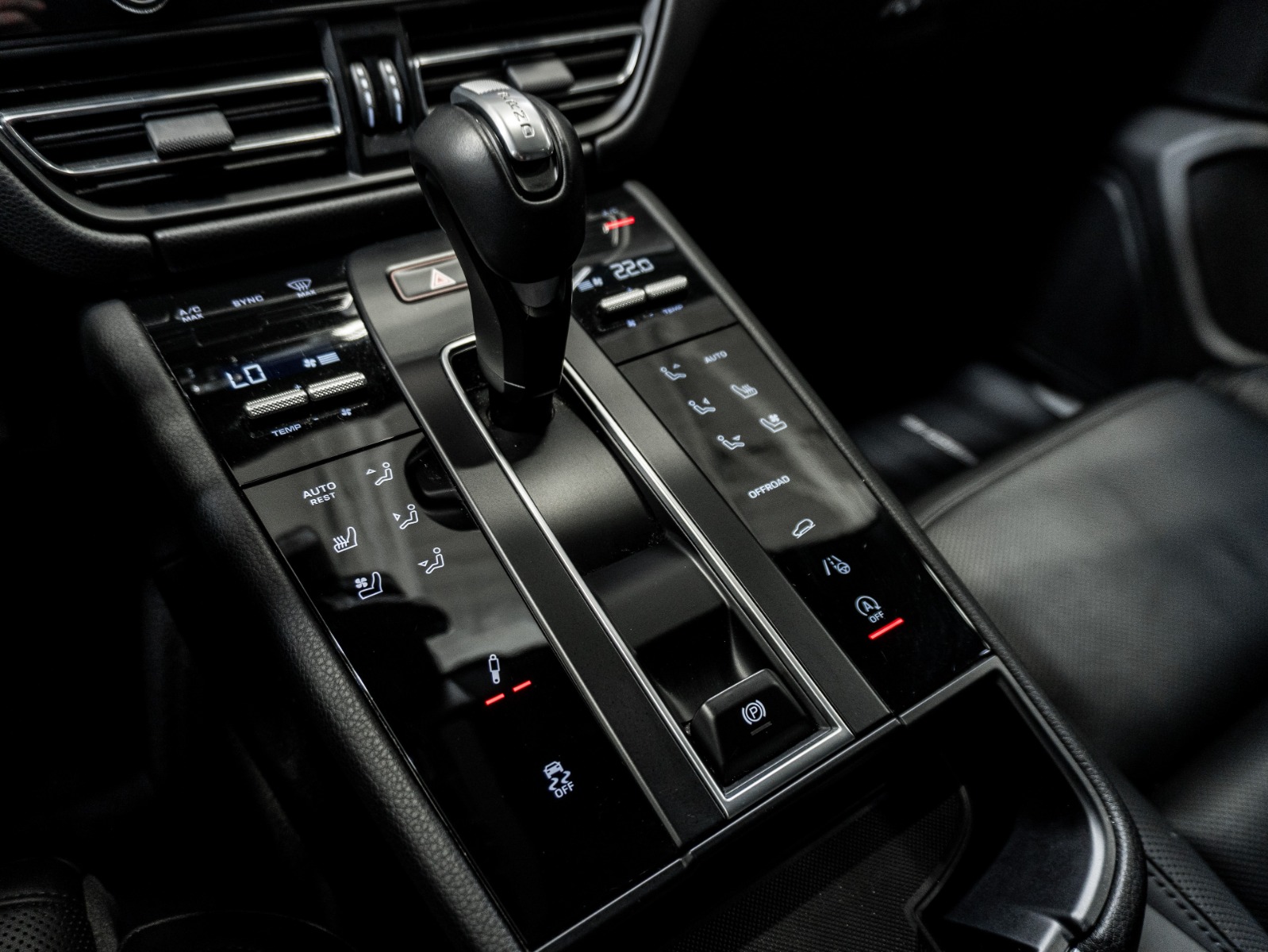 2023 Porsche Macan S AWD — photo 18