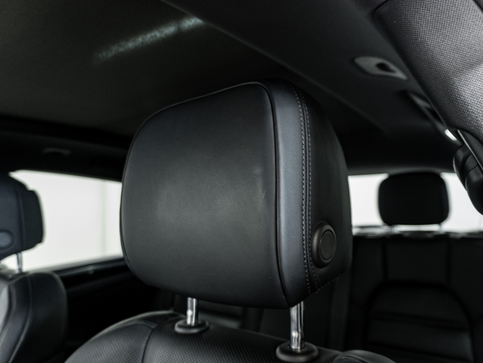 2023 Porsche Macan S AWD — photo 20