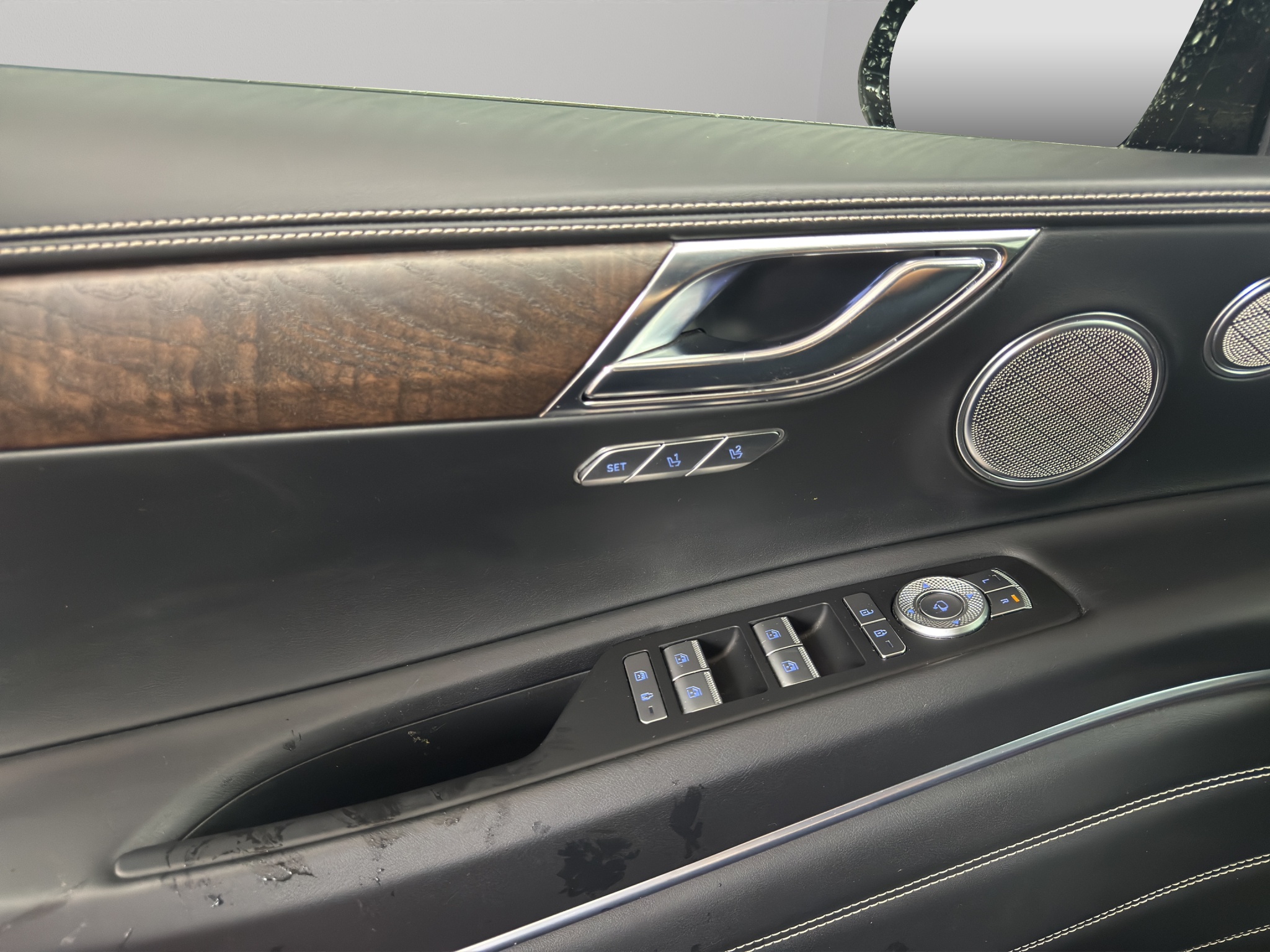 2023 Genesis GV80 3.5T Prestige AWD 5P — photo 12