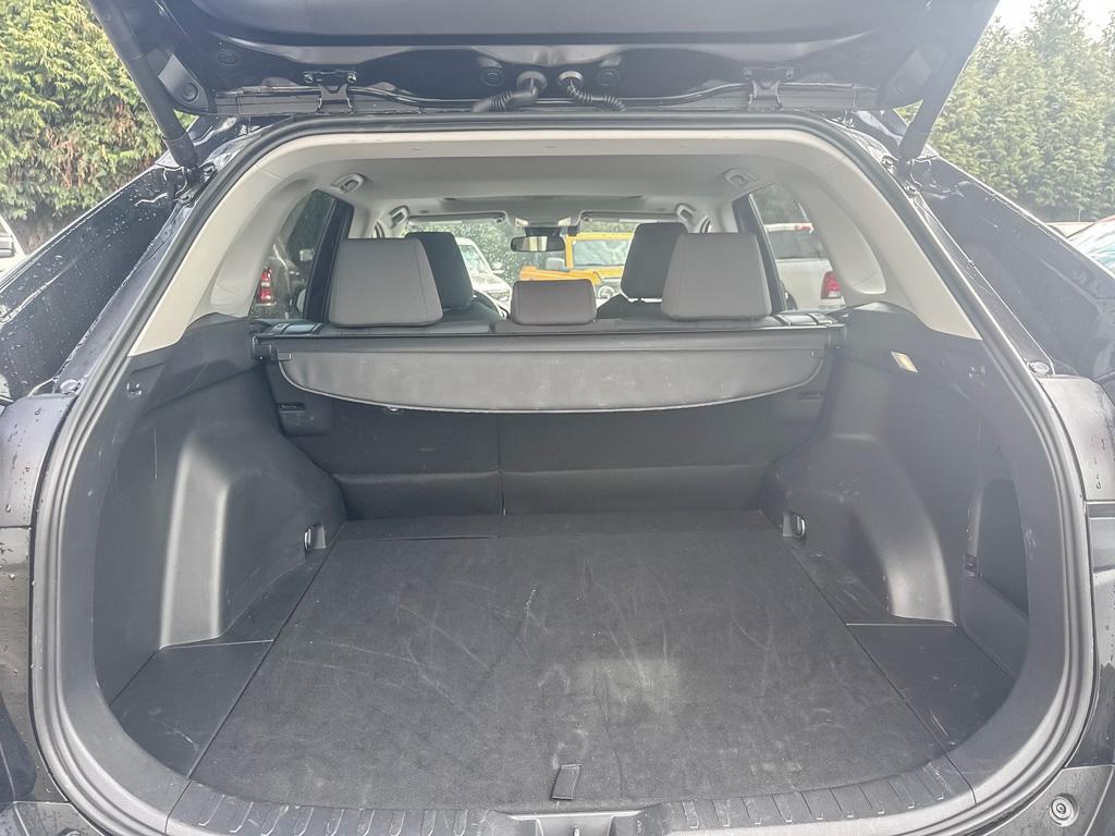 2025 Toyota RAV4 XLE AWD — photo 11