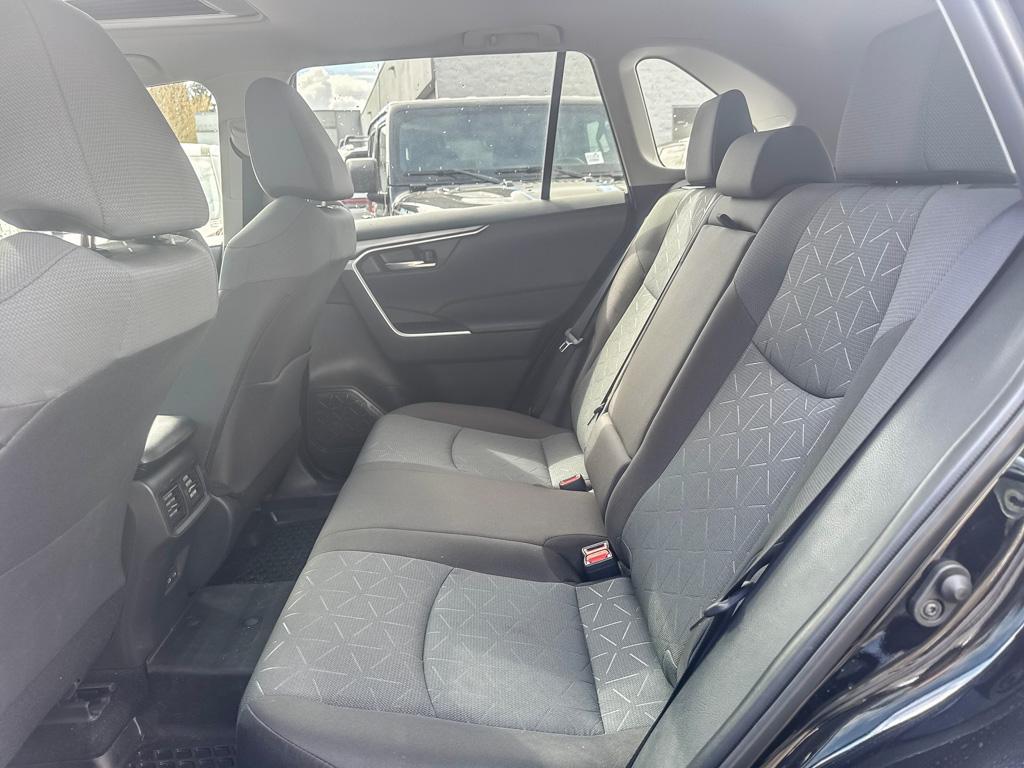2025 Toyota RAV4 XLE AWD — photo 21