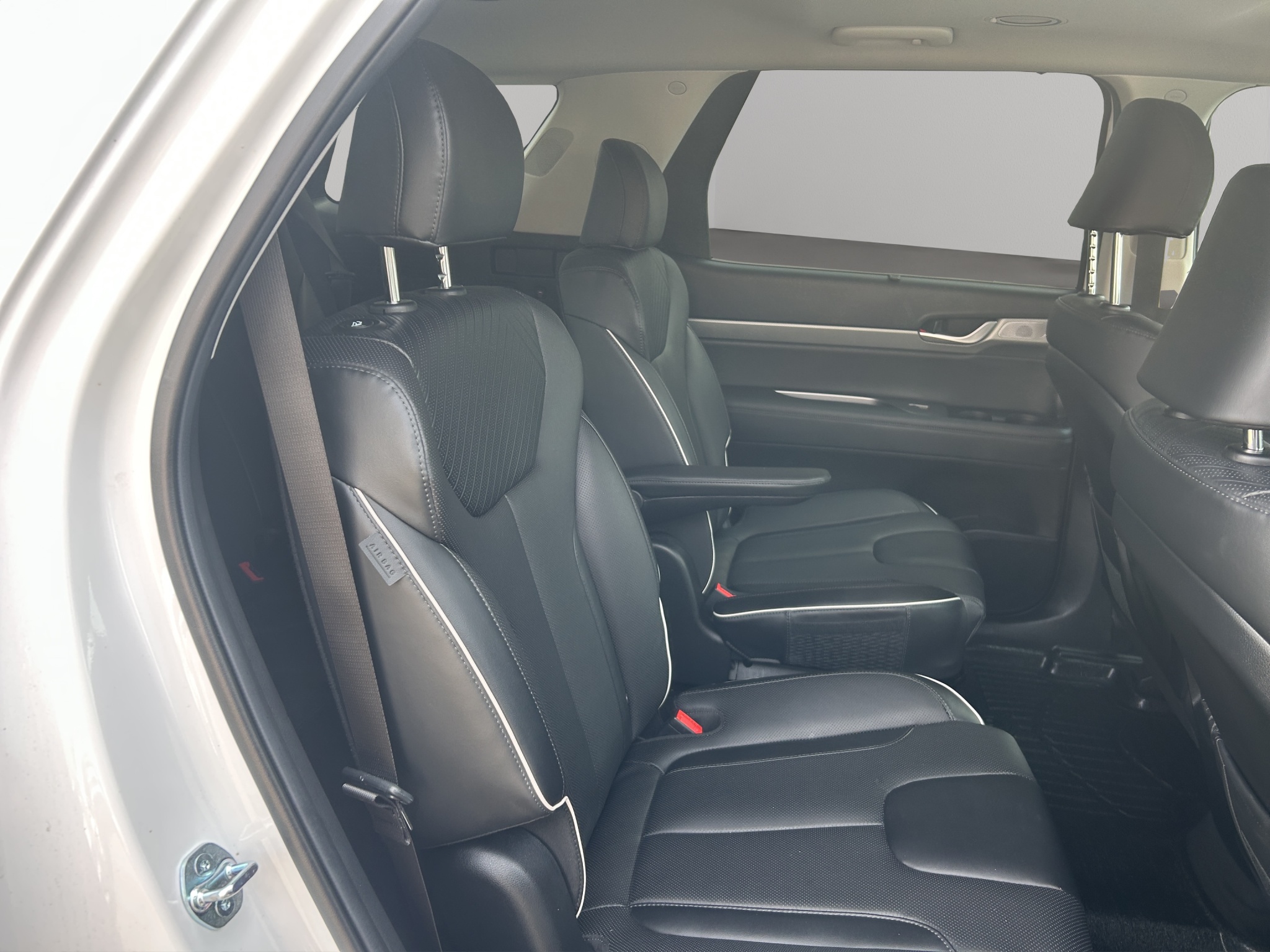 2025 Hyundai Palisade Urban 7-Passenger AWD — photo 18