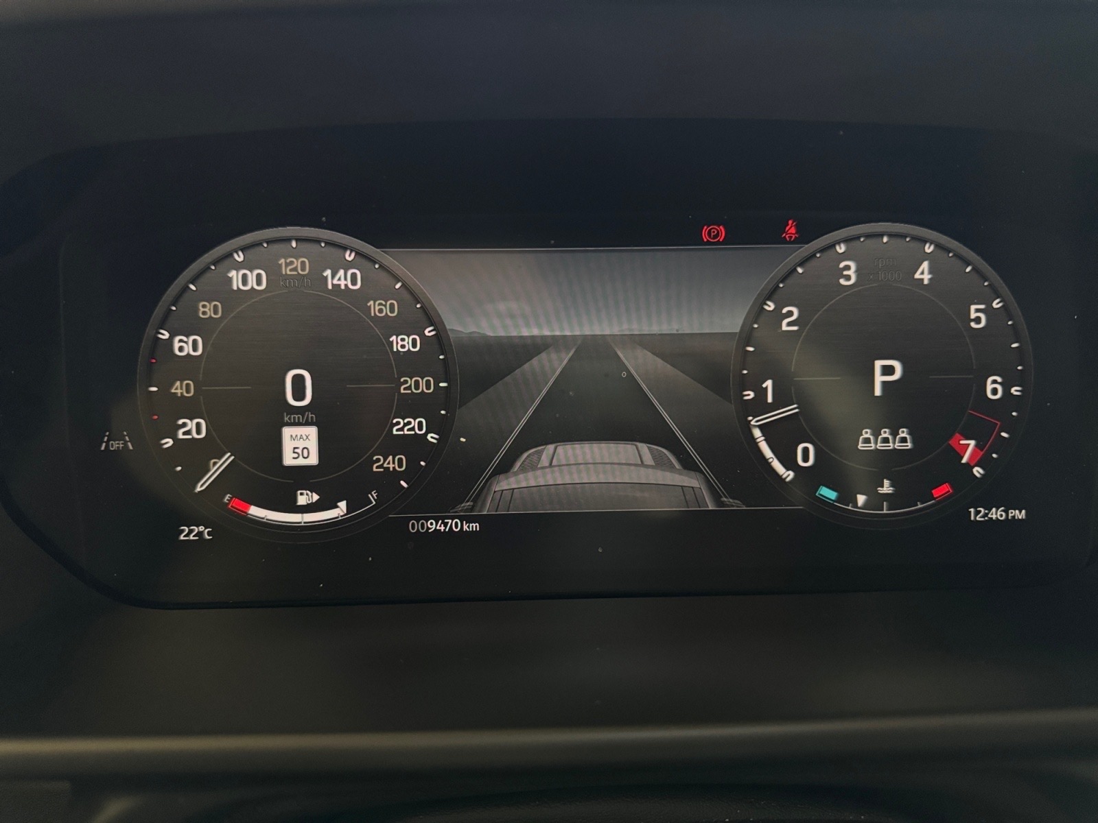 2024 Land Rover Defender 110 P525 V8 — photo 12