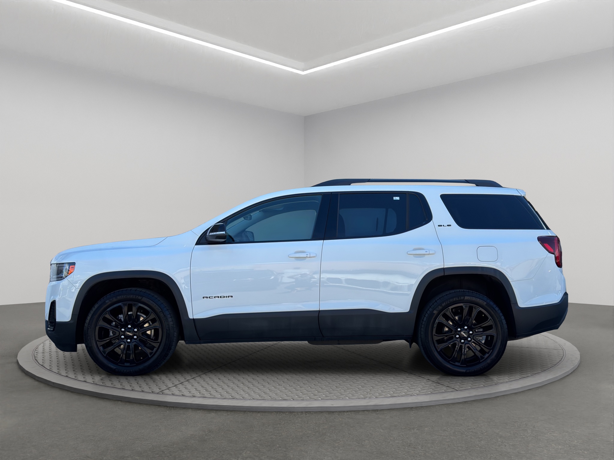 2023 GMC Acadia AWD 4dr SLE — photo 3