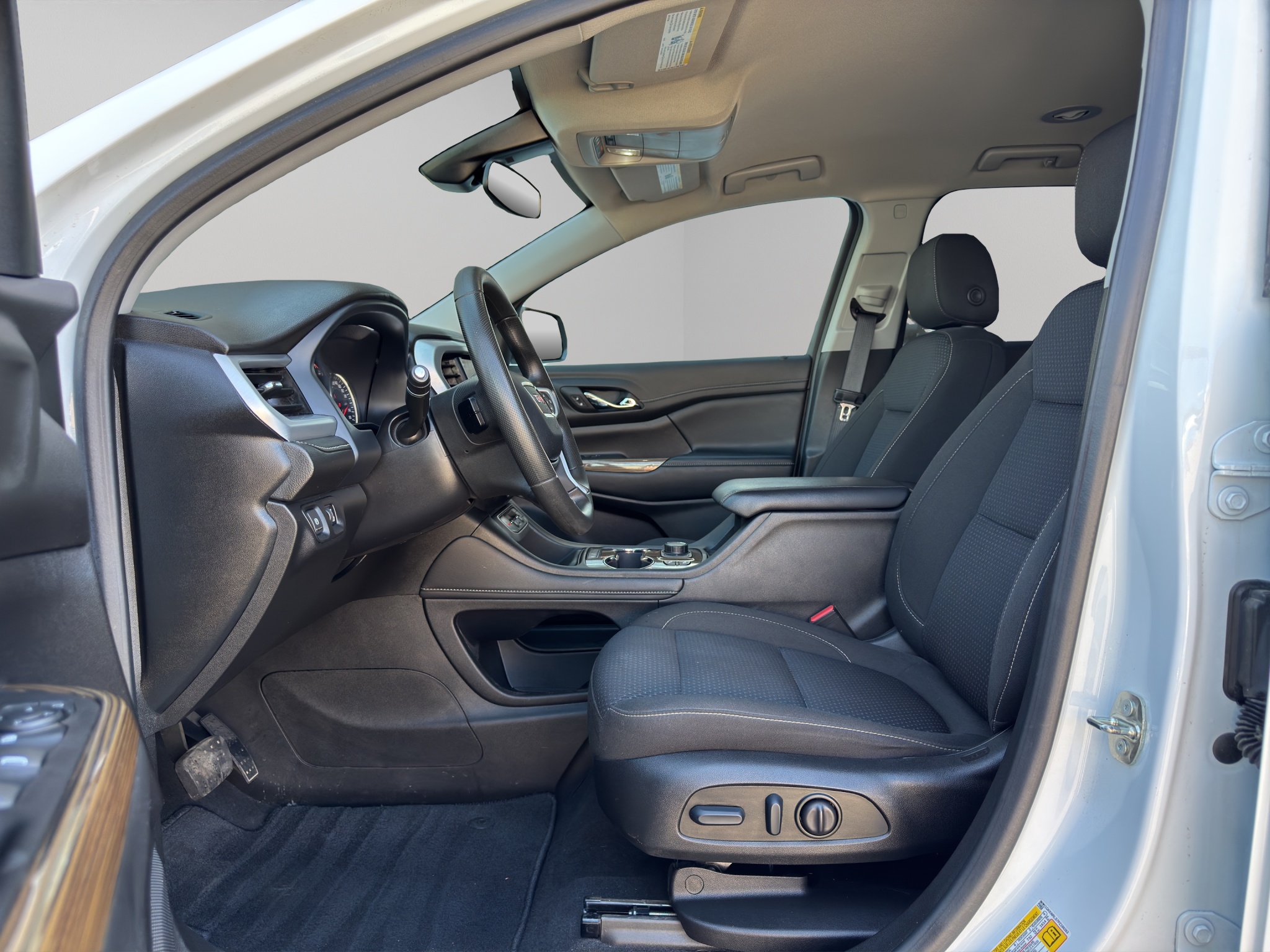2023 GMC Acadia AWD 4dr SLE — photo 12