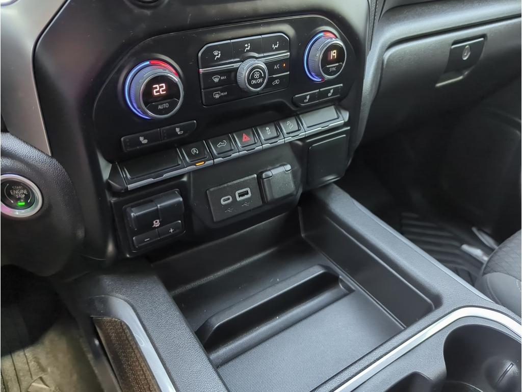 2021 Chevrolet Silverado 1500 4WD Crew Cab 147" RST — photo 18