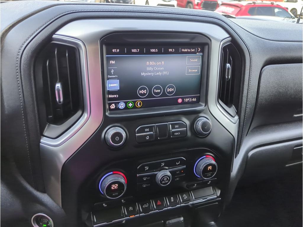 2021 Chevrolet Silverado 1500 4WD Crew Cab 147" RST — photo 19