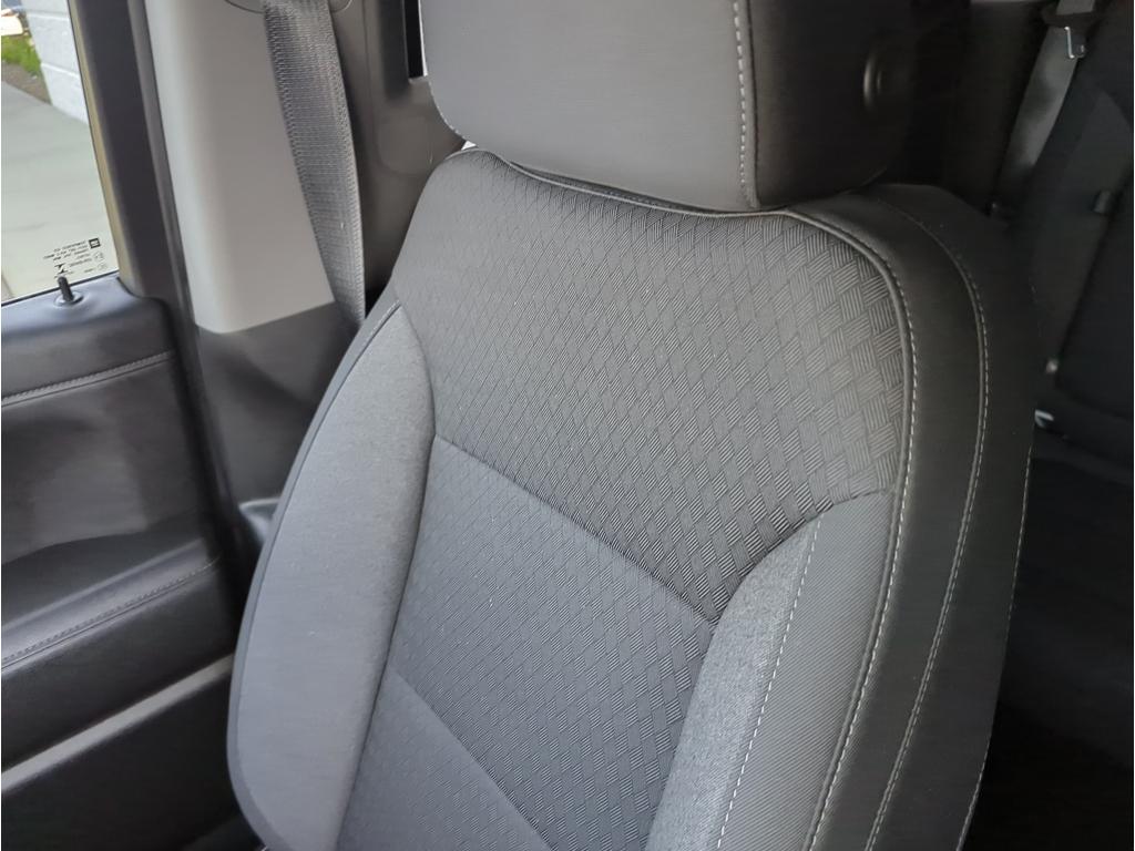 2021 Chevrolet Silverado 1500 4WD Crew Cab 147" RST — photo 20