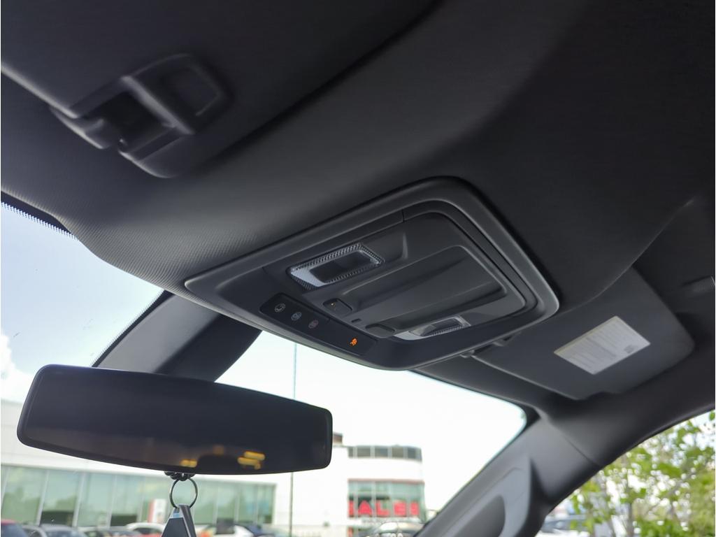 2021 Chevrolet Silverado 1500 4WD Crew Cab 147" RST — photo 21