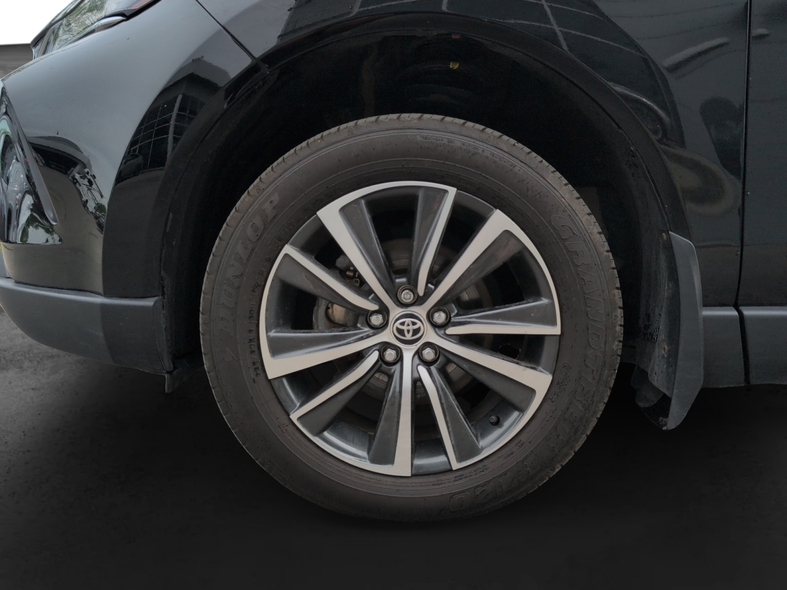 2024 Toyota Venza LE AWD — photo 9