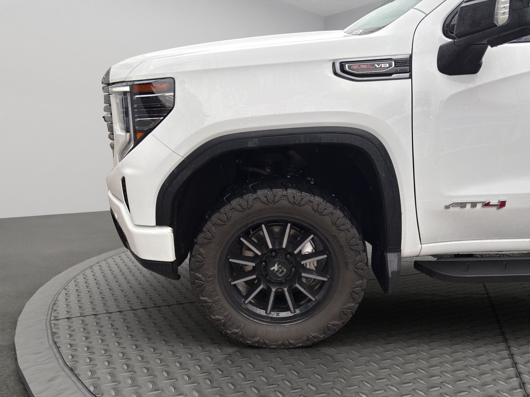 2023 GMC Sierra 1500 4WD Crew Cab 157" AT4 — photo 6