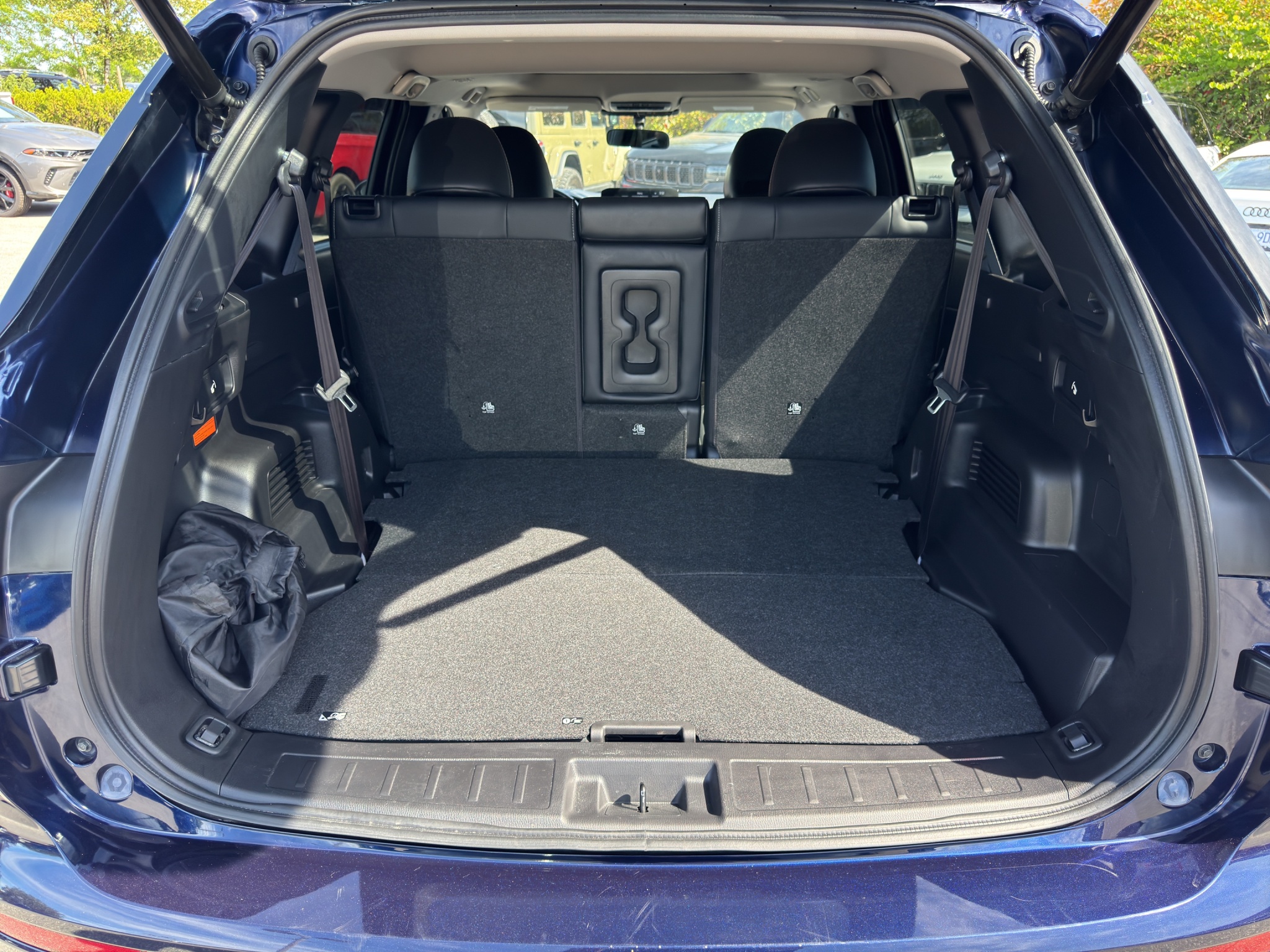 2024 Mitsubishi Outlander Plug-In Hybrid SEL S-AWC — photo 9