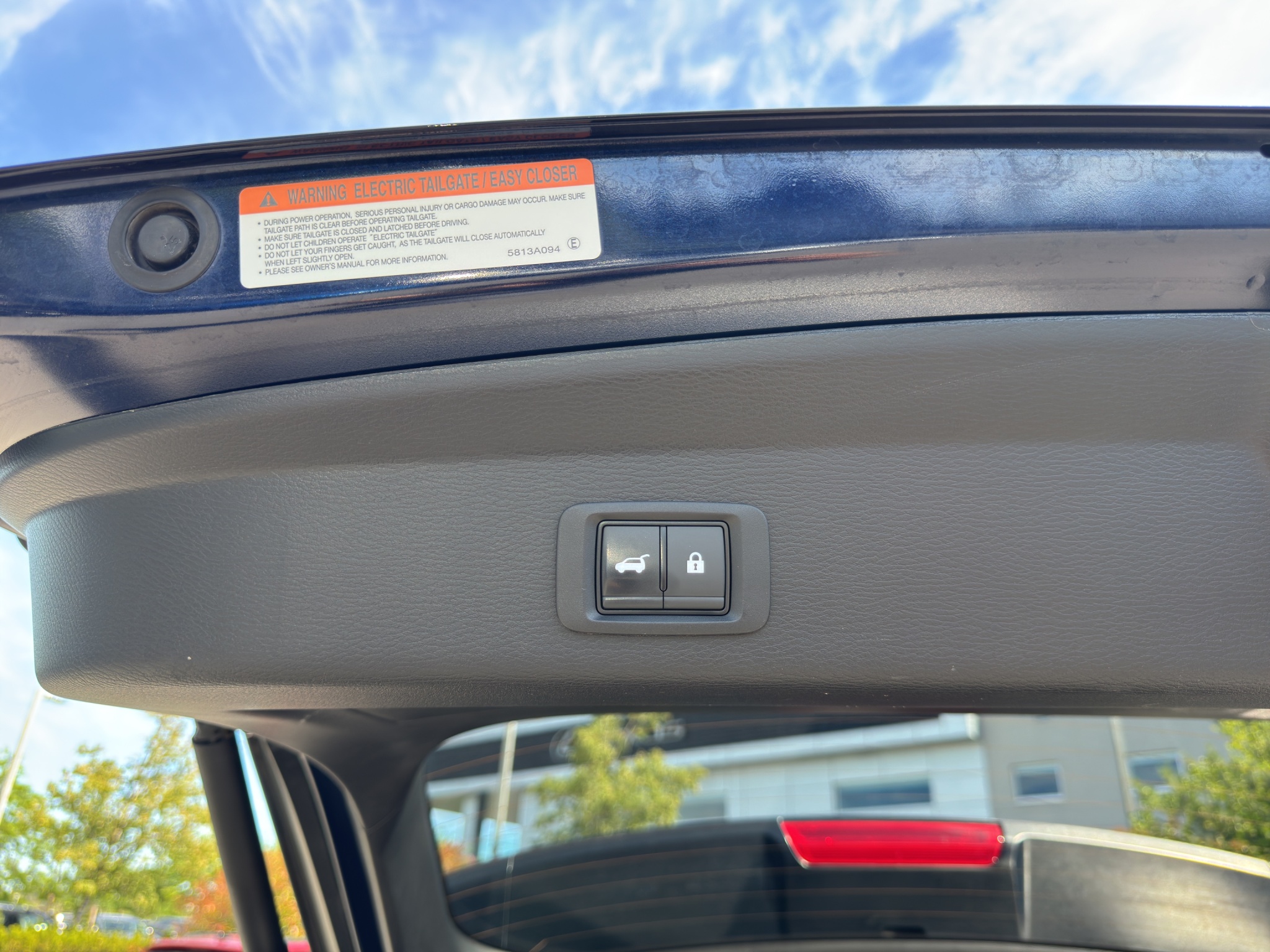 2024 Mitsubishi Outlander Plug-In Hybrid SEL S-AWC — photo 10